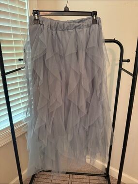 Gray Ruffled Tulle Midi Skirt - boutique